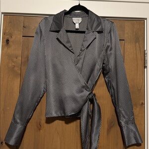 Talbots Collection Pure Silk Black White Printed Wrap Blouse Womens 12 office